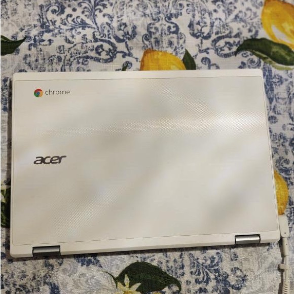 Acer 2-1 TouchScreen Laptop - Picture 2 of 3